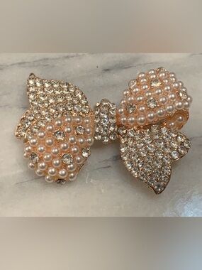 Pearl and Crystal Bow Brooch/Pin